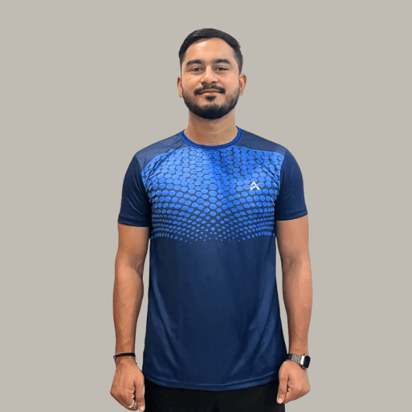 This running gear for men includes T-shirts, shorts, singlets, trousers & more. Designed for comfort and breathability, the collection supports smooth movement and reliable performance on every run.